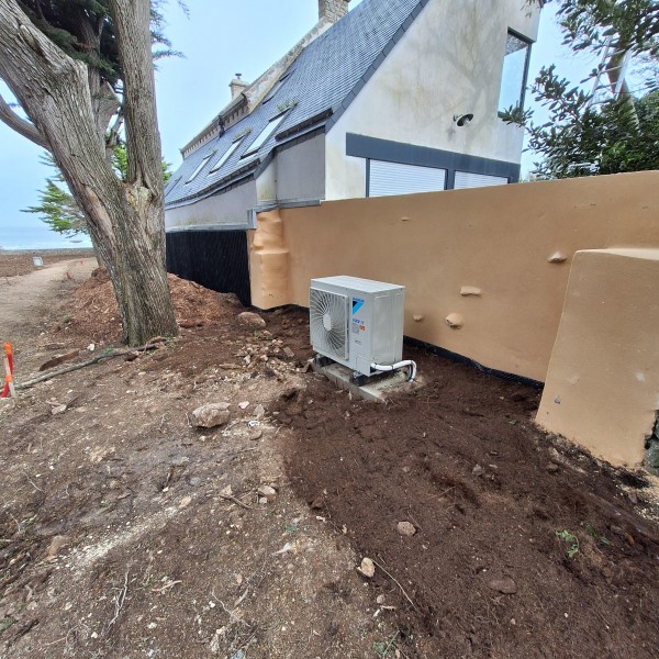 Réfection mur  en pierre étanchéité enduit monocouche gratté Quiberon 56